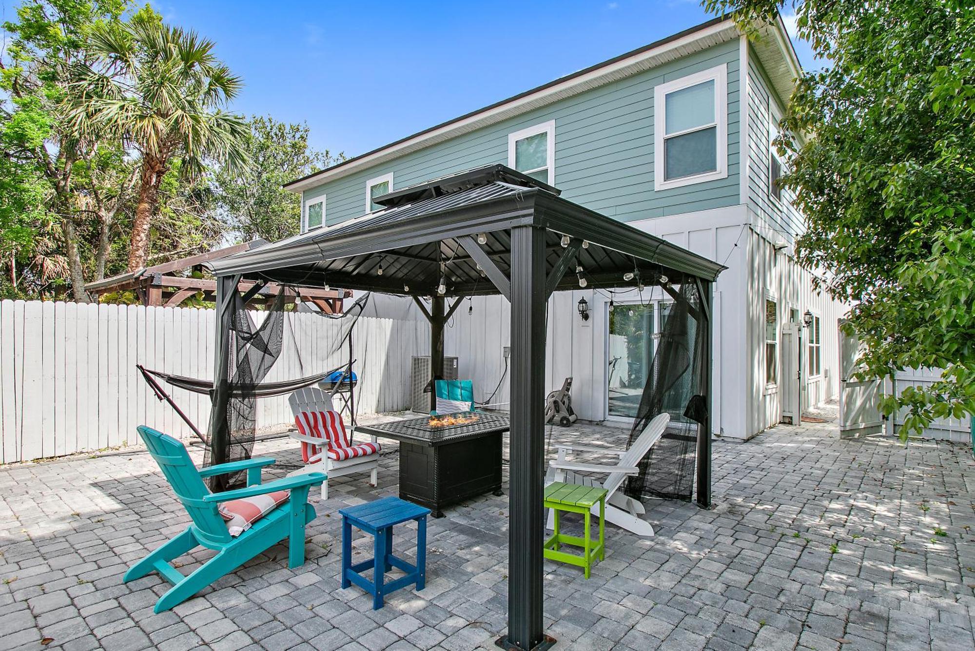 Few Steps To Ocean-4 Beach Cruisers & Free Parking & Private Backyard Jacksonville Beach Exterior foto